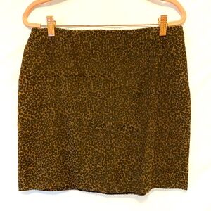 kicky leopard mini skirt with back zipper fine cordoroy 100% cotton E.Y.E.